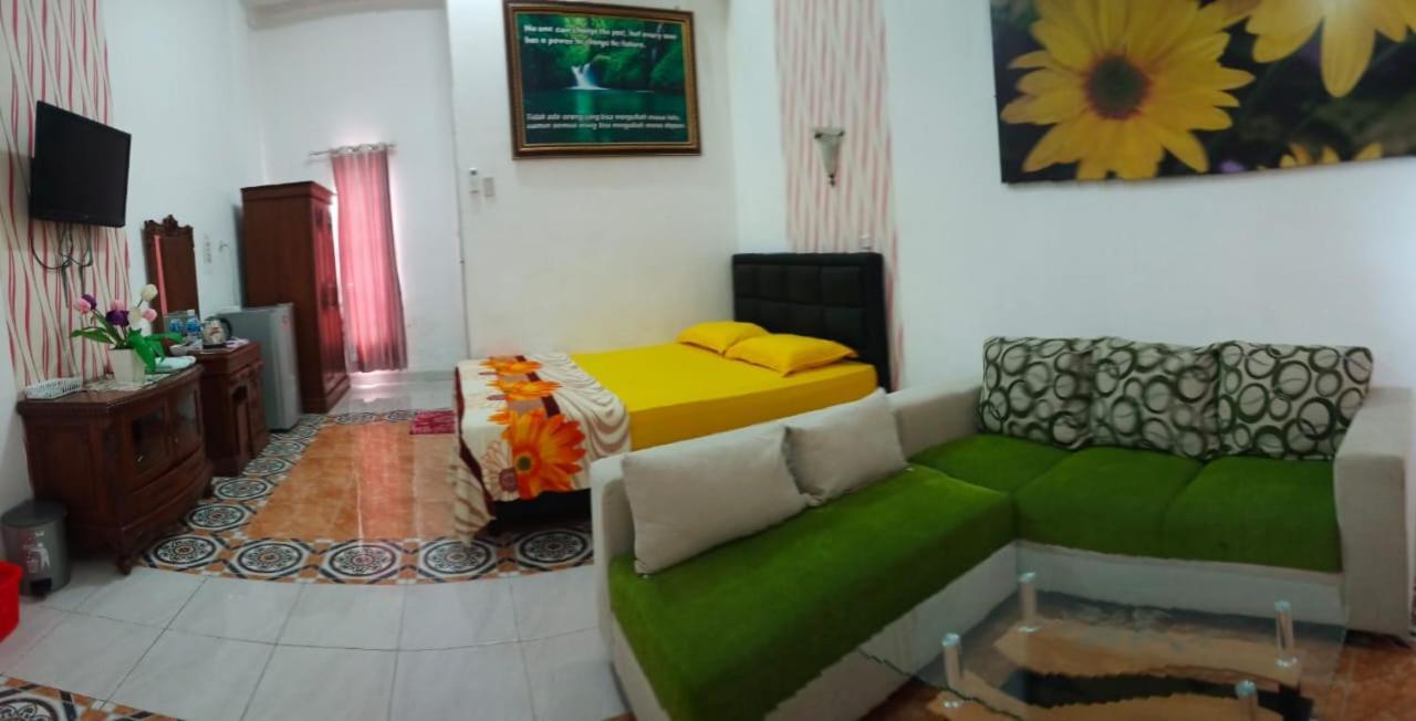 Hotel Nayora Prabumulih Perabumulih Buitenkant foto