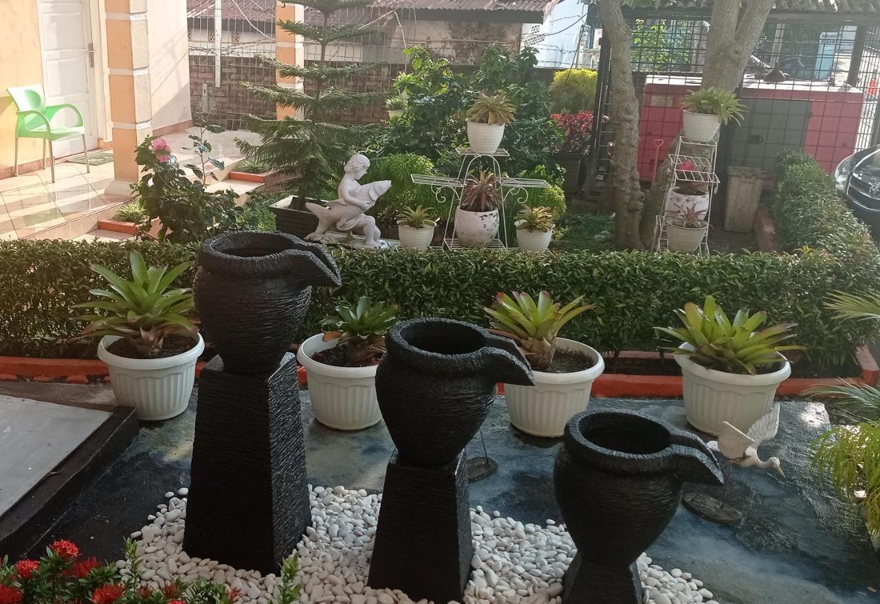 Hotel Nayora Prabumulih Perabumulih Buitenkant foto